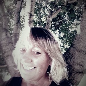 Meet your Posher, Deb